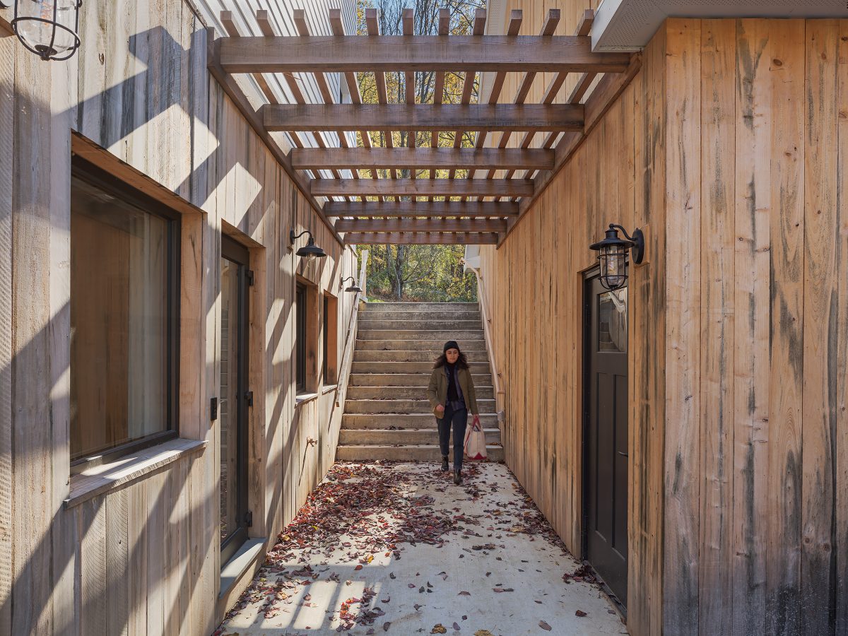 1648 sf exterior2 point of pride