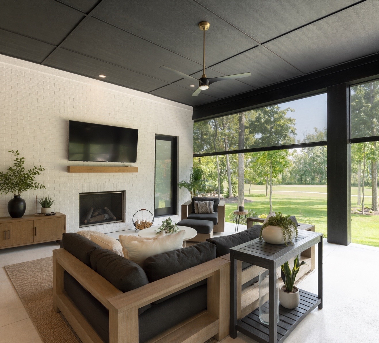 Draper zionsville zip01 extended extending home life beyond four walls